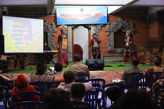 Penyuluhan Tentang HIV / AIDS Desa Dangin Puri Kauh 